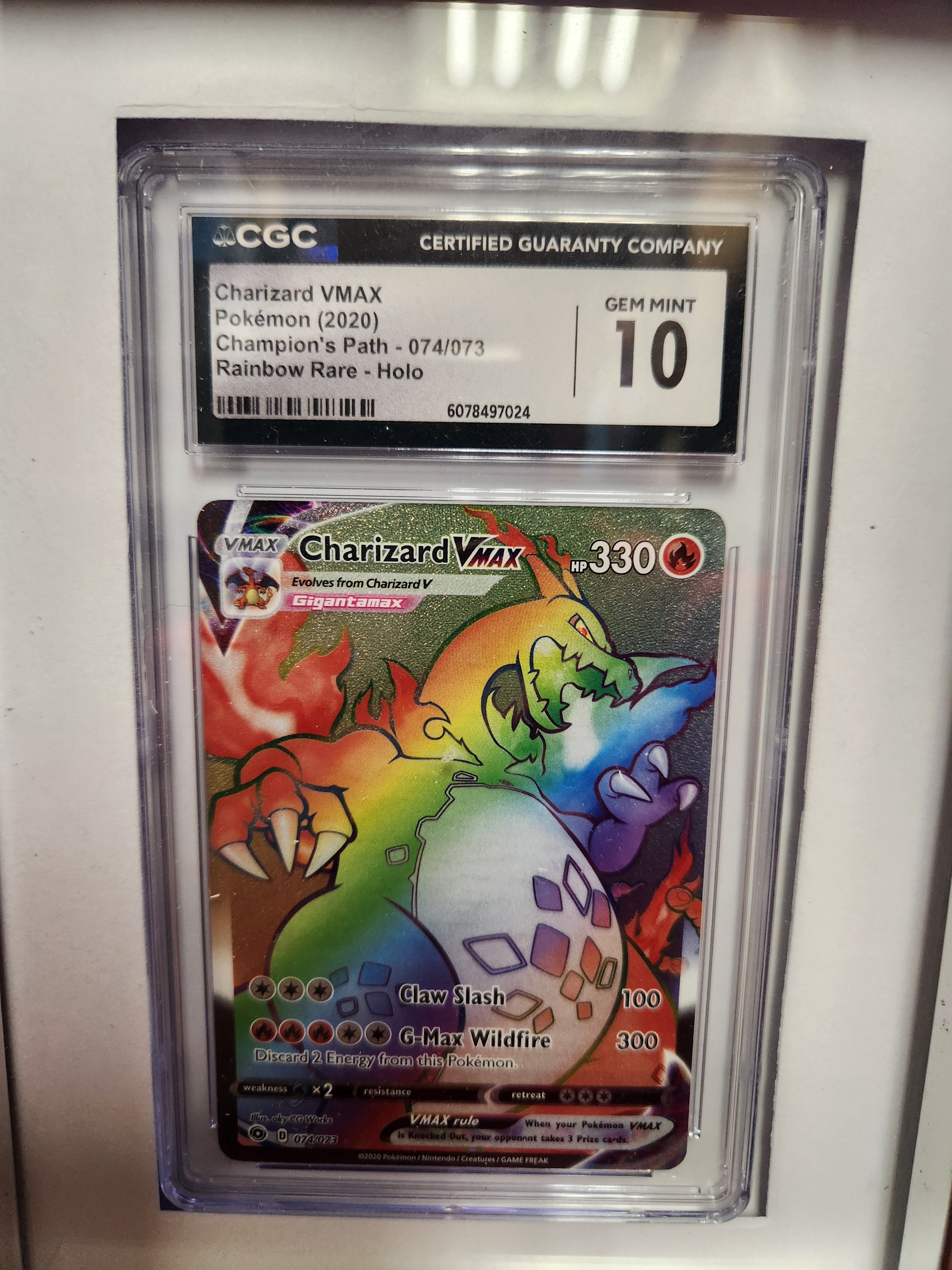 Charizard VMAX - Pokemon (2020) Champion's Path - 074/073 - Secret Rainbow Rare - CGC Graded 10 Gem Mint
